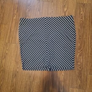 Lane Bryant Black and White Chevron Stripe Pencil Skirt